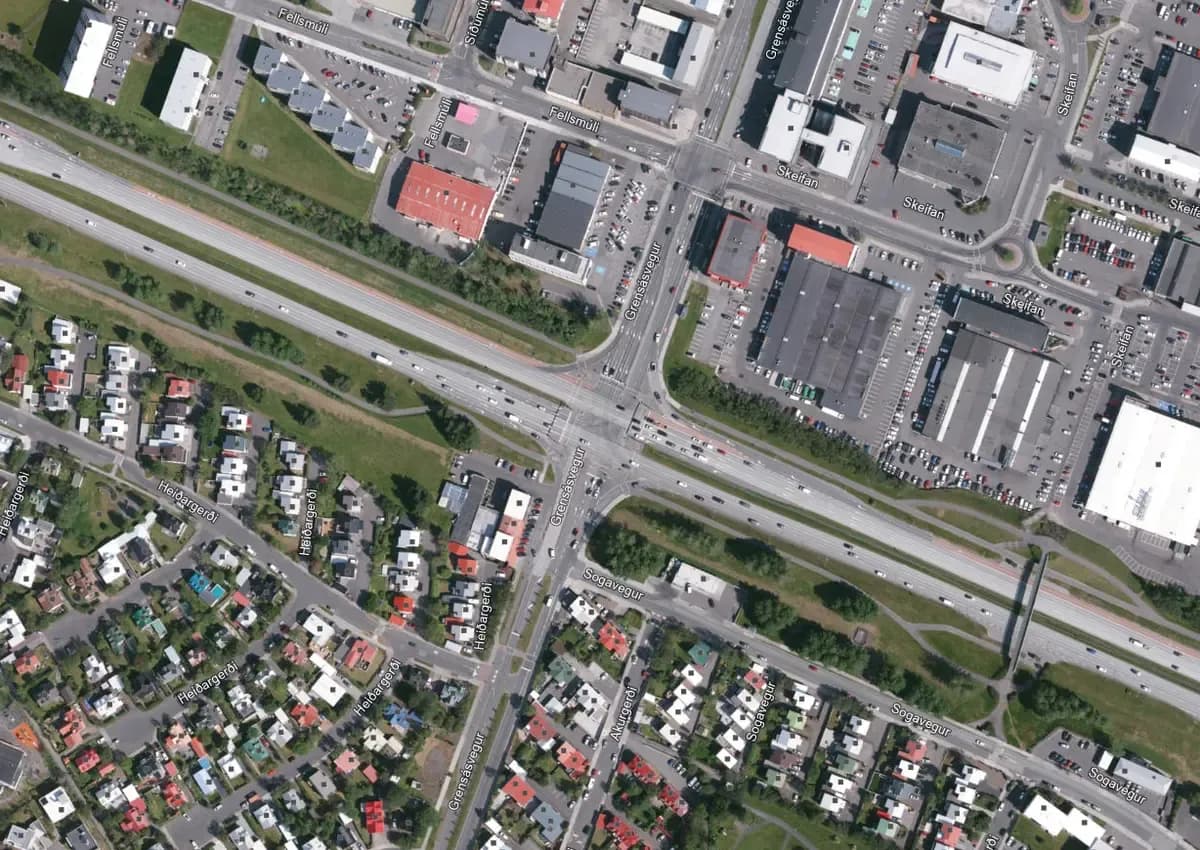 Umferðaröryggi bætt við gatnamót Miklubrautar og Grensásvegar